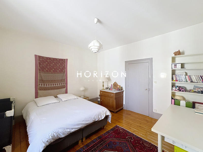 Maison ancienne - 266 m² - 10 pièces