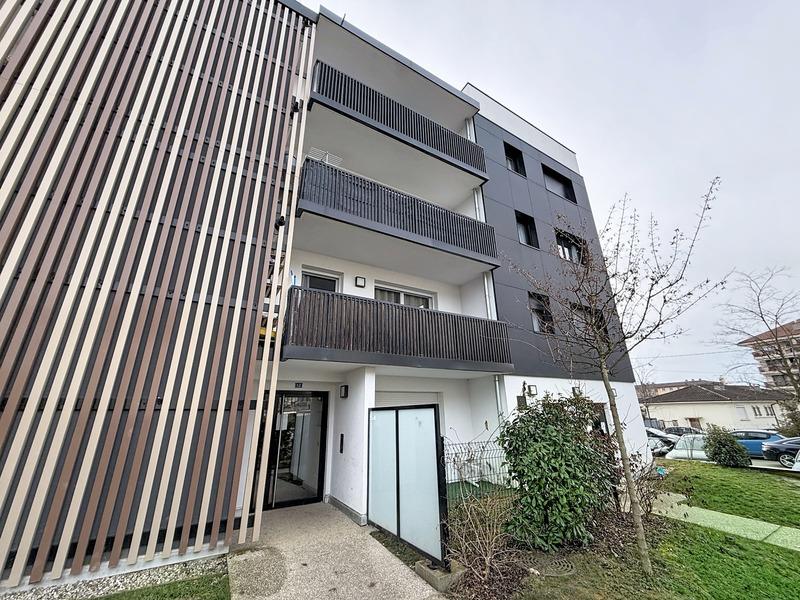 Appartement - 60 m² - 3 pièces