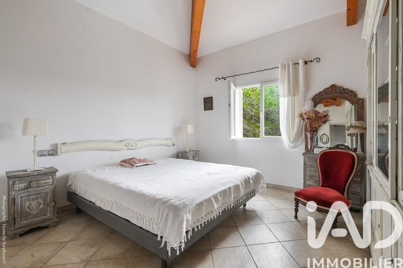 Maison - 210 m² - 7 pièces