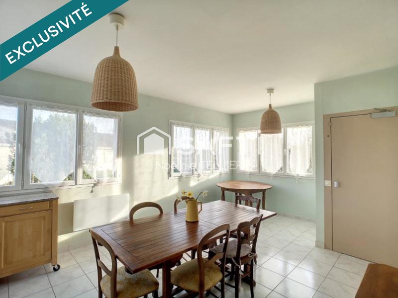 Maison - 100 m² - 8 pièces