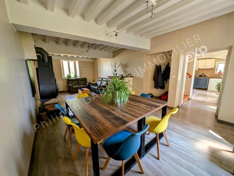 Maison - 180 m² - 7 pièces