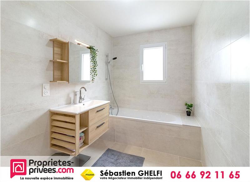 Maison - 104 m² - 5 pièces