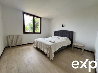 Appartement - 99 m² - 3 pièces