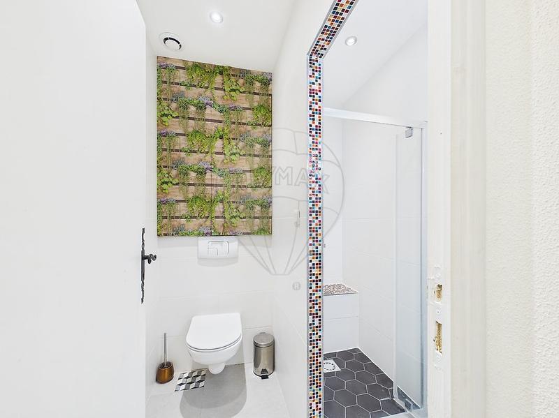 Maison - 271 m² - 10 pièces