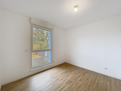 Appartement - 79 m² - 4 pièces