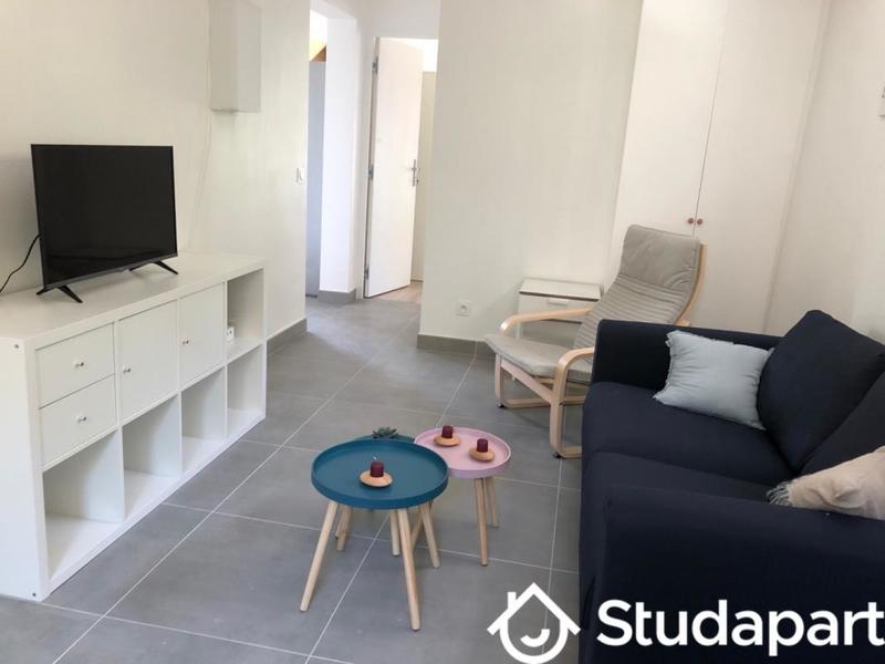 Chambre - 15 m² - 1 pièce