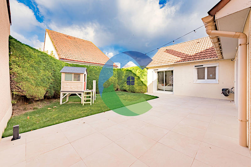 Maison - 120 m² - 5 pièces