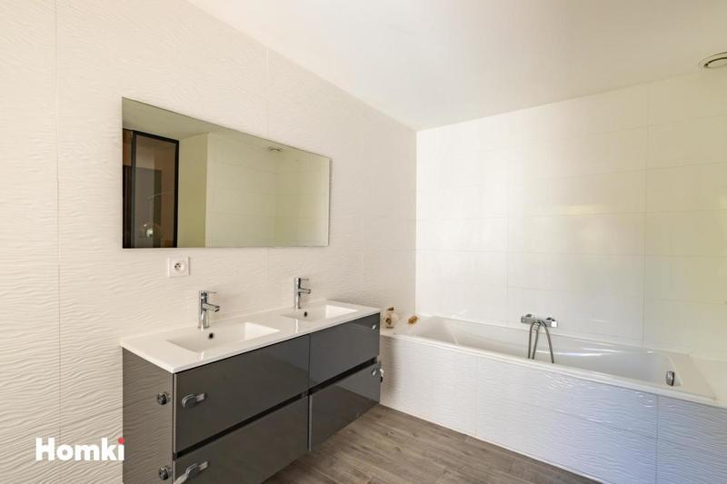 Appartement - 98 m² - 4 pièces