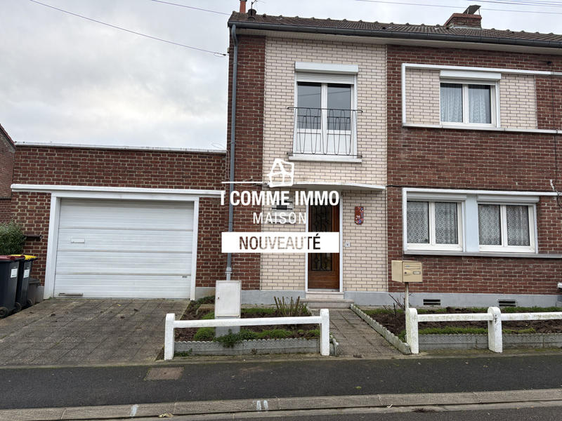 Maison - 90 m² - 6 pièces