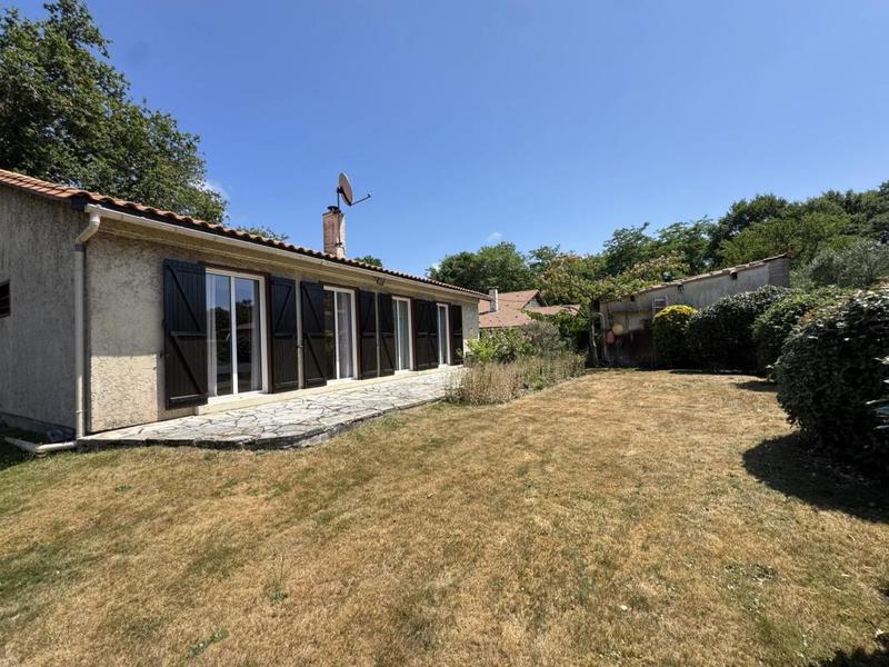 Maison - 92 m² - 4 pièces