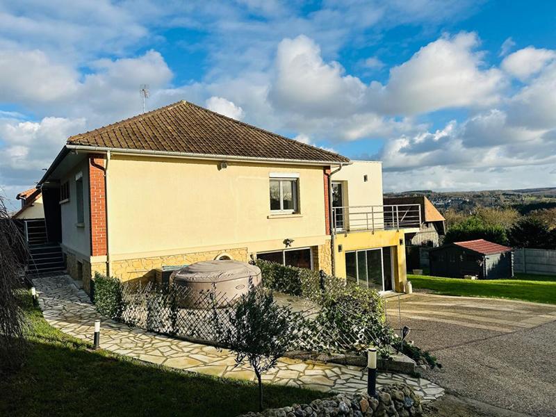 Maison - 178 m² - 7 pièces