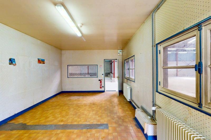 Immeuble - 2 747 m²