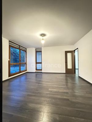 Appartement - 72 m² - 4 pièces