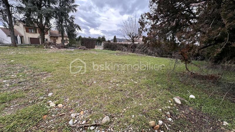Terrain - 830 m²