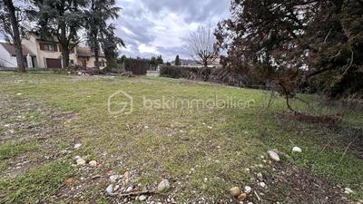 Terrain - 830 m²