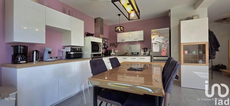 Maison - 95 m² - 5 pièces