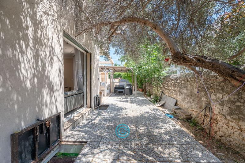 Villa - 168 m² - 7 pièces