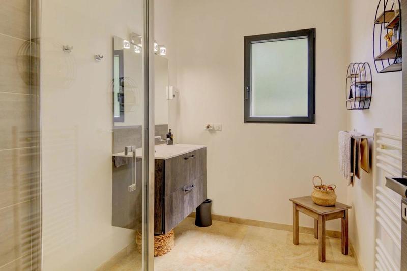 Maison - 203 m² - 8 pièces