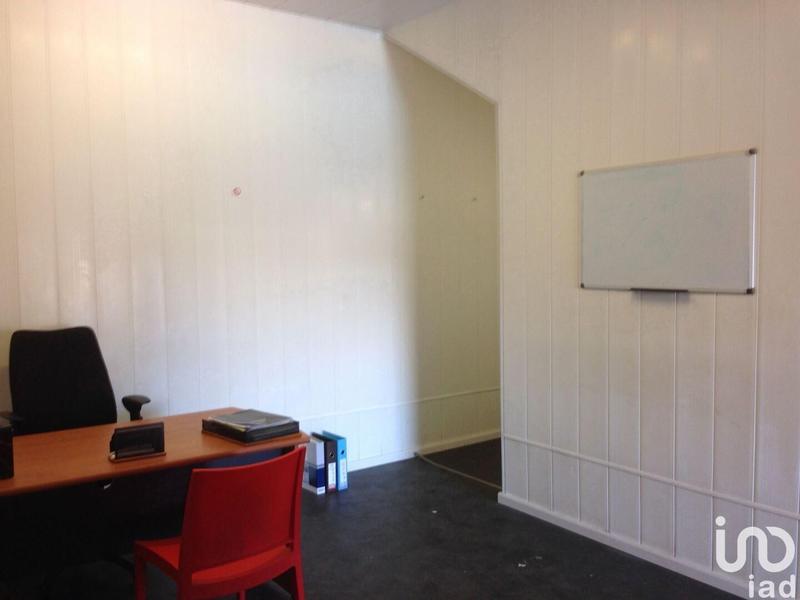 Local commercial - 3 000 m²