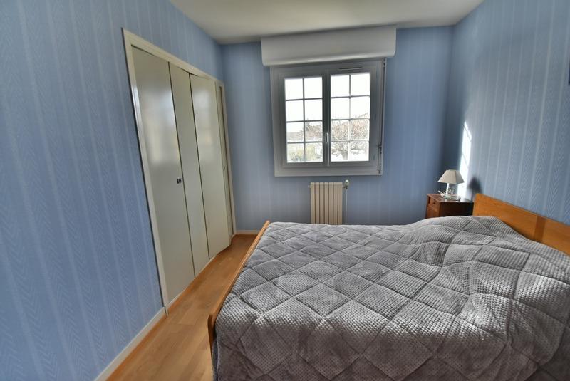 Maison - 96 m² - 6 pièces