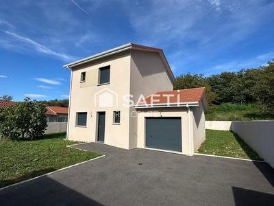 Maison - 106 m² - 5 pièces