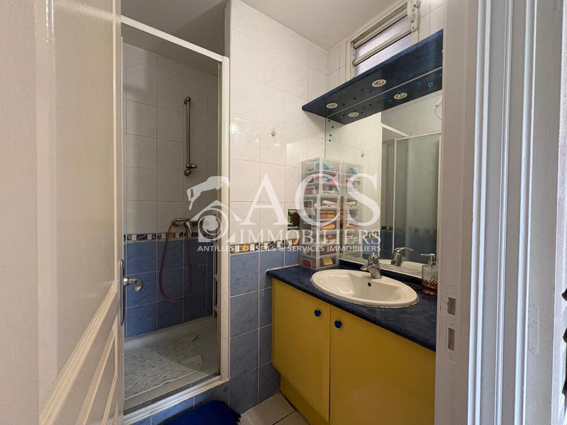 Appartement - 75 m² - 3 pièces