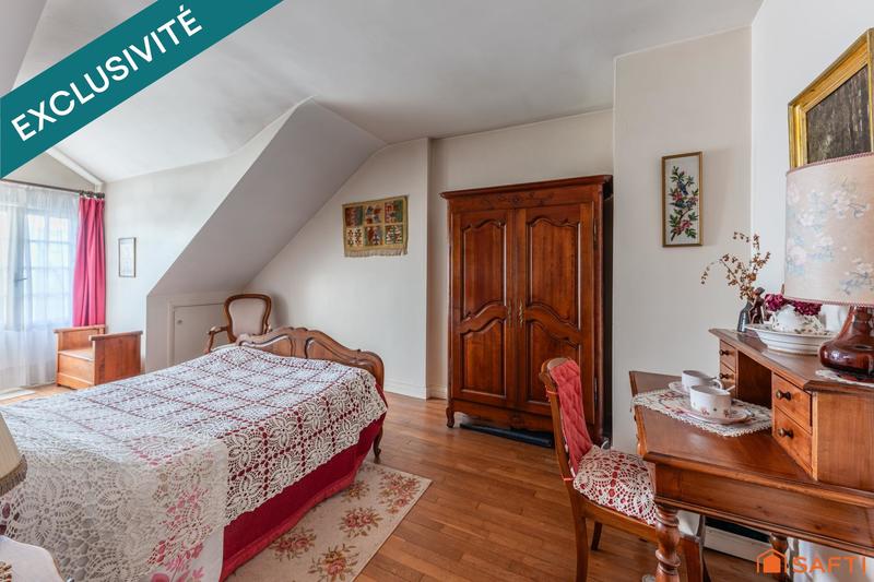 Villa - 269 m² - 12 pièces