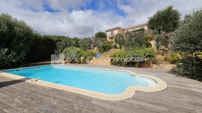 Villa - 430 m² - 8 pièces