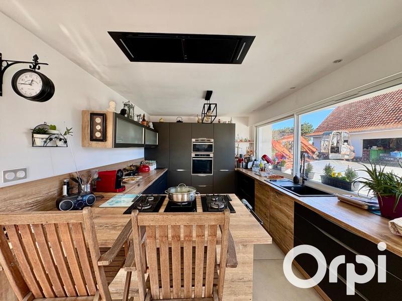 Maison - 160 m² - 4 pièces