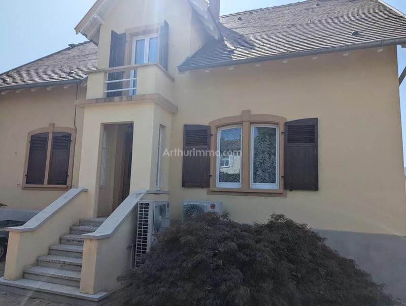 Maison - 260 m² - 8 pièces