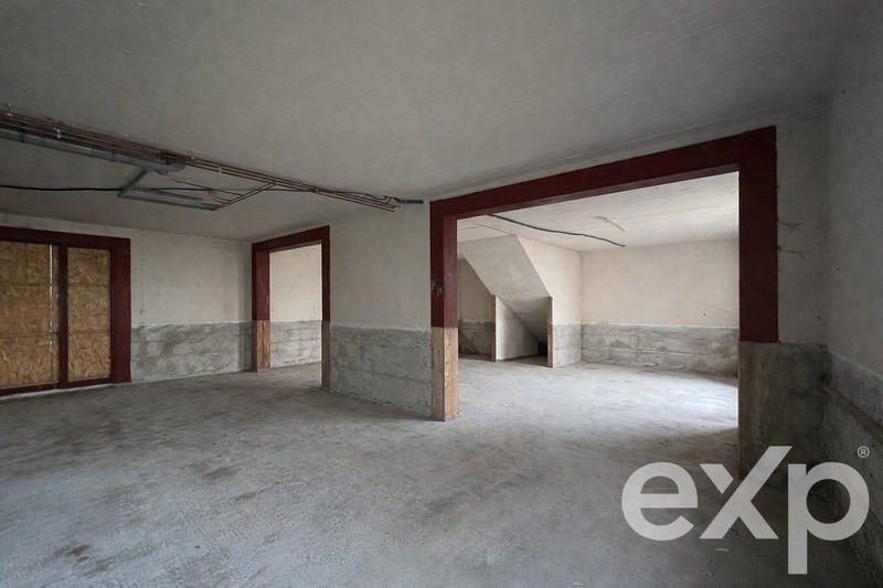 Maison ancienne - 265 m² - 7 pièces