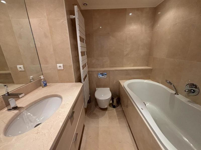 Appartement - 125 m² - 3 pièces