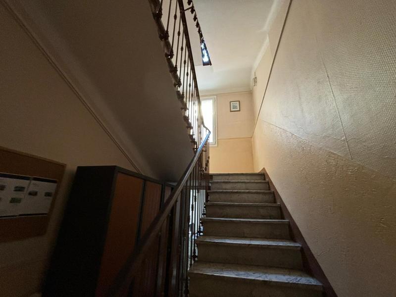 Immeuble mixte - 500 m² - 30 pièces