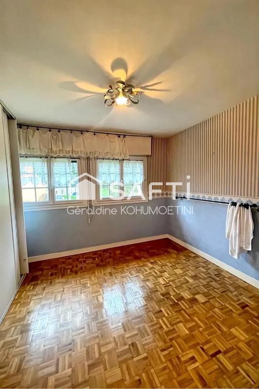 Maison - 160 m² - 5 pièces