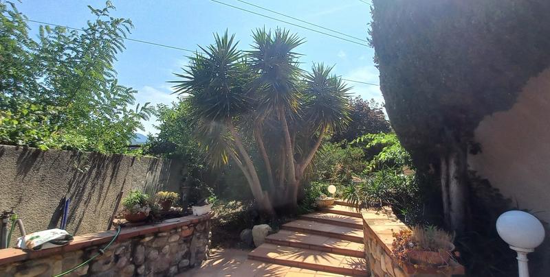 Villa - 180 m² - 6 pièces