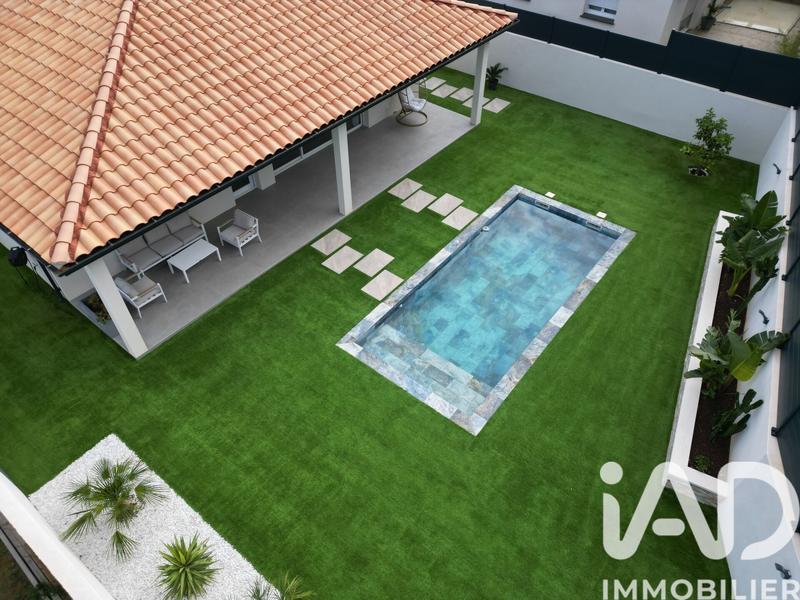 Maison - 163 m² - 6 pièces