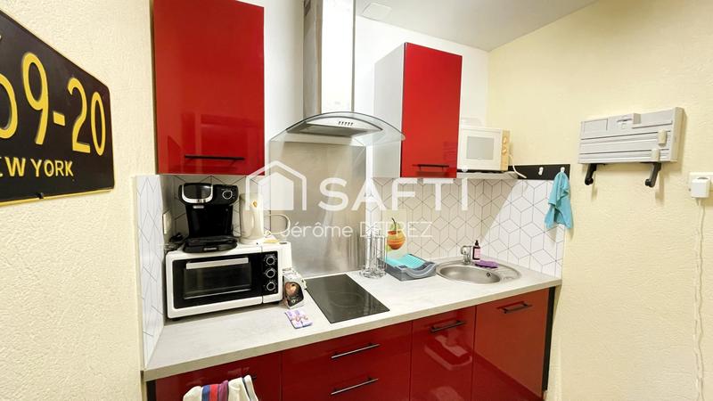 Maison - 201 m² - 9 pièces