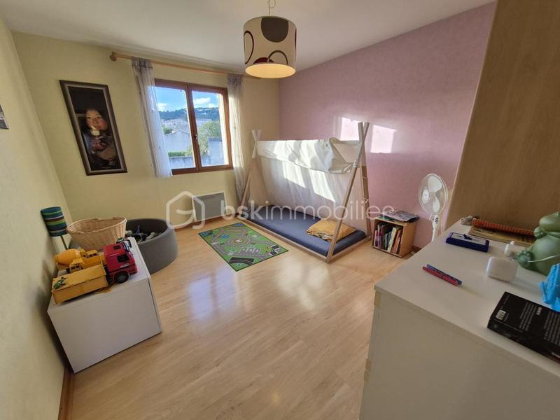 Maison - 188 m² - 7 pièces