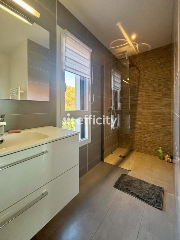 Pavillon - 137 m² - 5 pièces