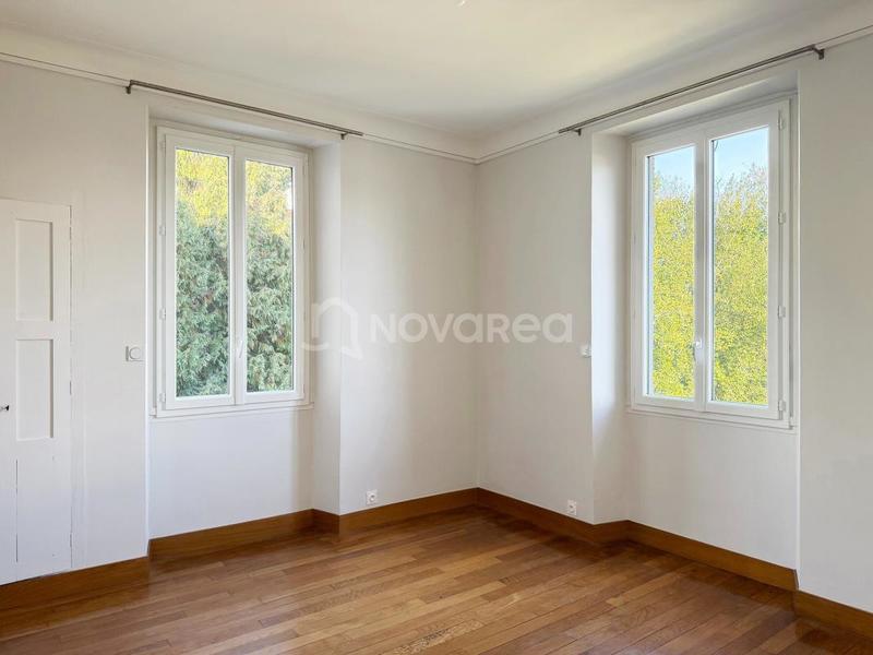Appartement - 120 m² - 3 pièces