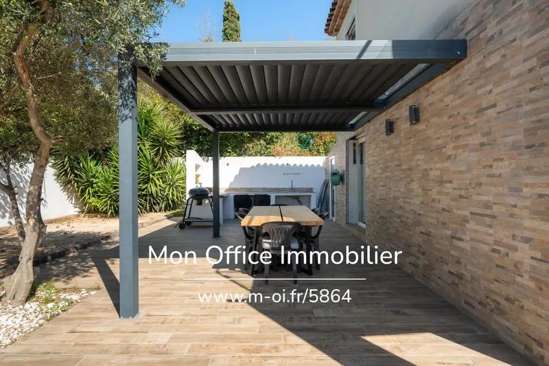 Maison - 115 m² - 4 pièces