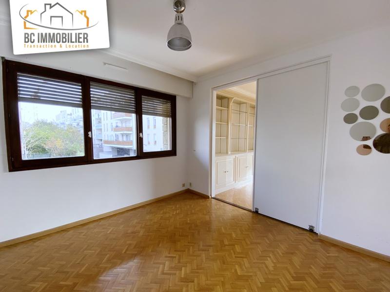 Appartement - 111 m² - 4 pièces
