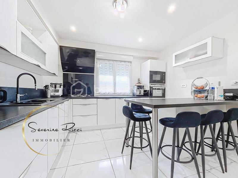 Maison - 145 m² - 7 pièces