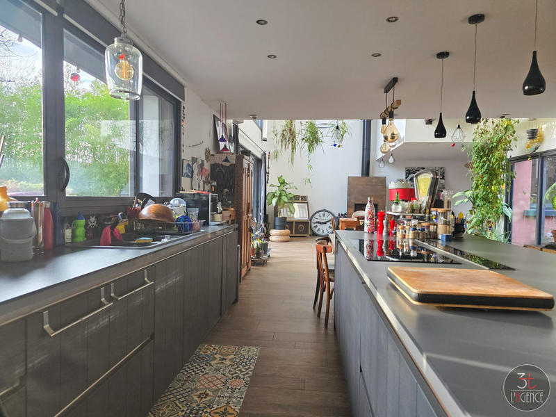 Maison contemporaine - 188 m² - 6 pièces