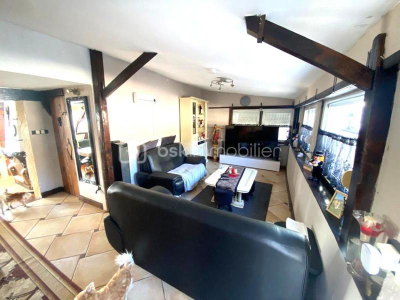 Maison traditionnelle - 113 m² - 7 pièces