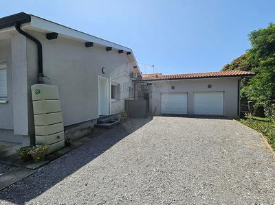 Maison - 106 m² - 6 pièces