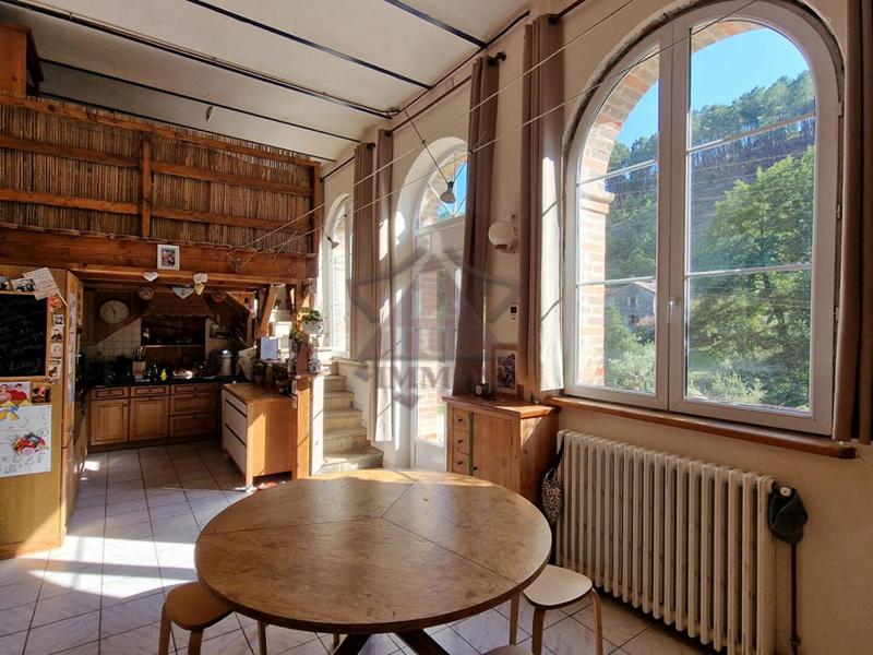 Maison - 155 m² - 6 pièces