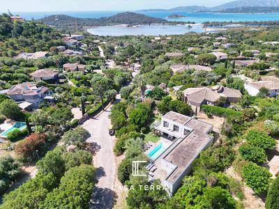 Villa - 150 m² - 6 pièces