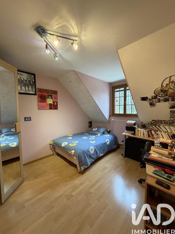 Maison - 245 m² - 9 pièces