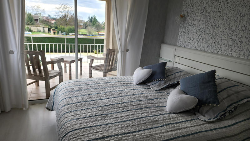 Villa - 220 m² - 8 pièces